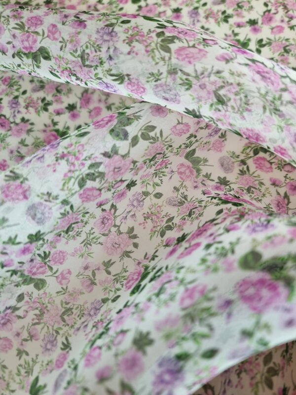 Tesatura Organza din matase naturala - design floral, Roz pe fond Ivoire - imagine 3