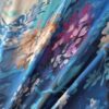 Voal Georgette din matase naturala - tip panou - design floral, Albastru / Alb - imagine 9