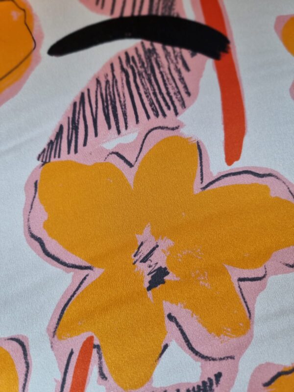 Voal satinat din matase naturala - design floral, Portocaliu / Ivoire / Roz / Negru - imagine 4