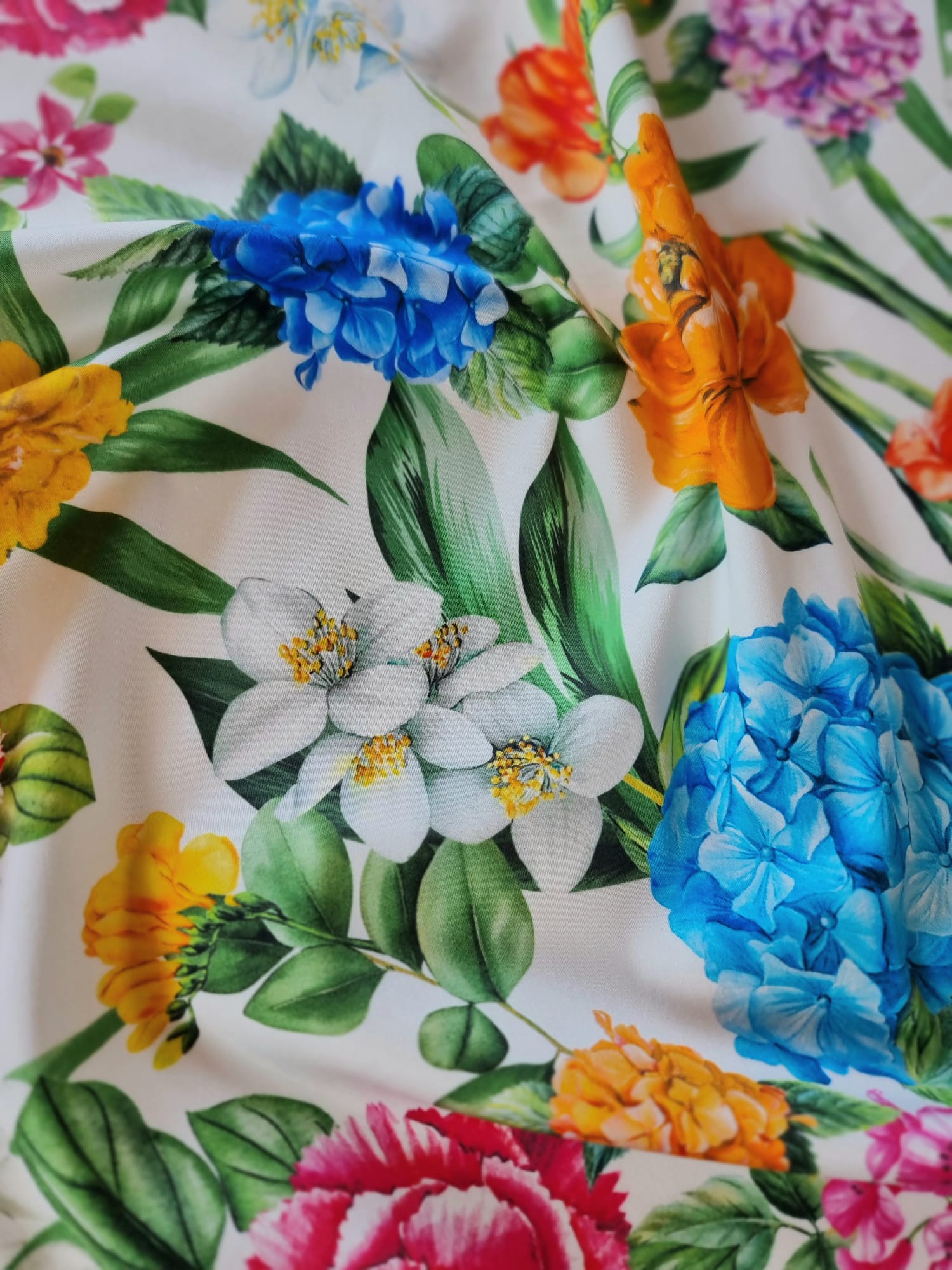 Tesatura fina din bumbac cu imprimeu floral Multicolor pe fond Alb - imagine 8