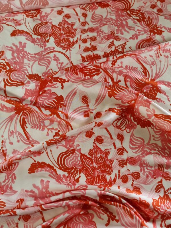 Tesatura shantung fin din matase naturala – design floral,  Rosu / Cyclamen / Ivoire
