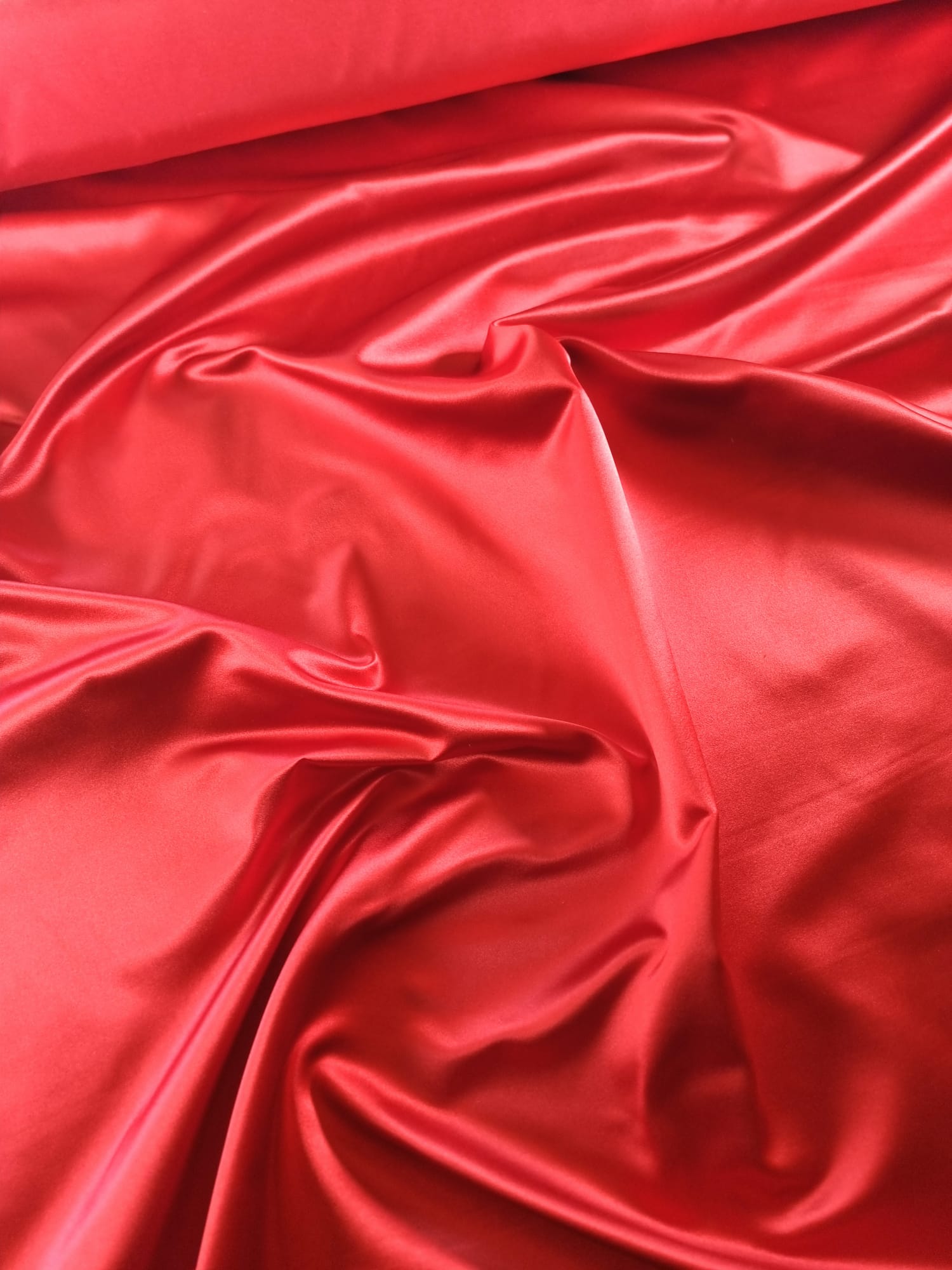 Tesatura tip tafta duchesse uni din matase naturala, Rosu - imagine 5