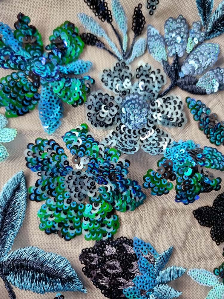 Broderie cu paiete pe suport de tulle Bleumarin usor elastica , brodata cu flori in nuanțe de albastru - imagine 5