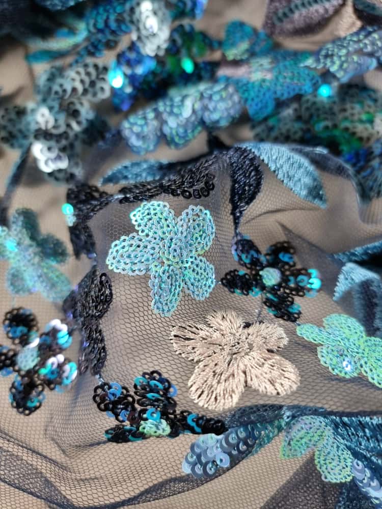 Broderie cu paiete pe suport de tulle Bleumarin usor elastica , brodata cu flori in nuanțe de albastru - imagine 6