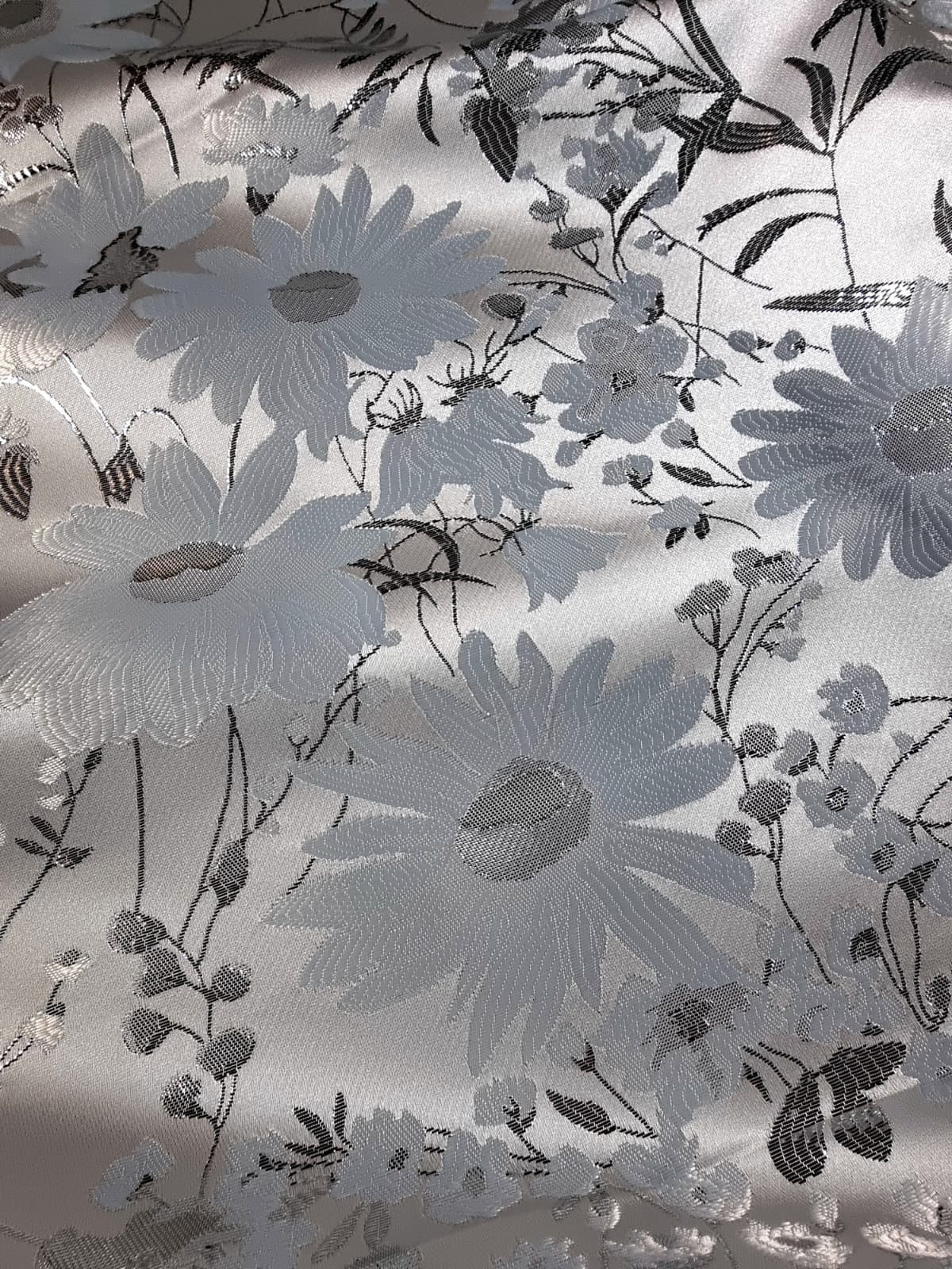 Tesatura Jacquard - model cu flori schițate, Alb optic / Argintiu - imagine 2