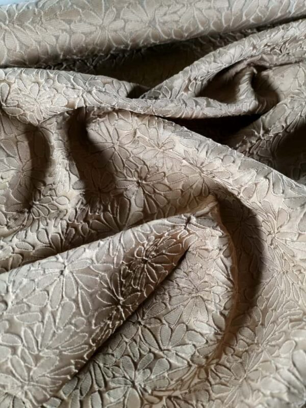 Tesatura Jacquard  – design floral, Bej