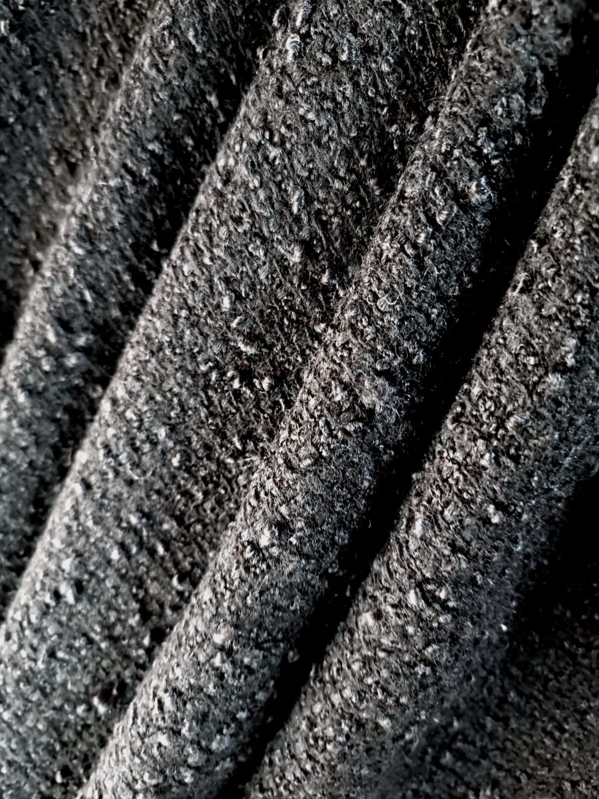 Stofa buclé din lână - design uni, Negru intens - imagine 4