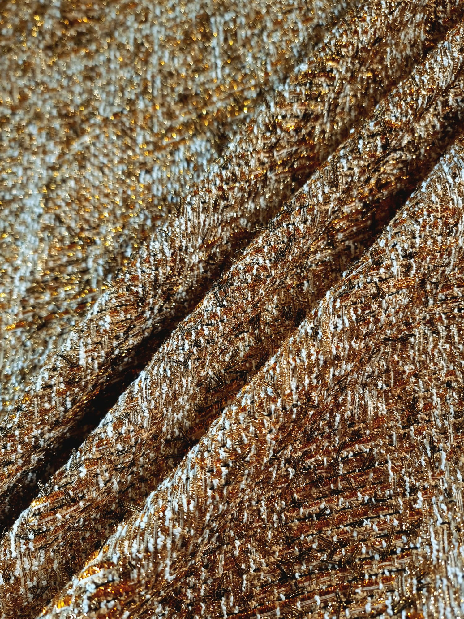 Stofă mixta - design fantezie cu fir metalizat inserat, Crem / Auriu - imagine 7