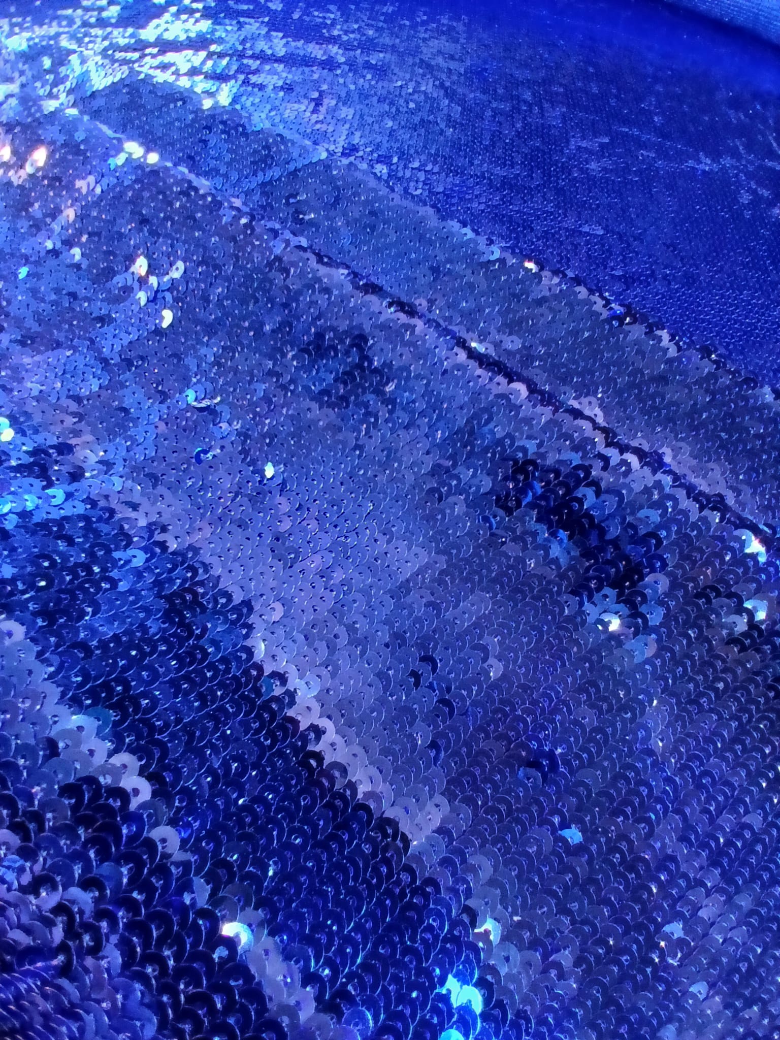 Tesatura brodata cu paiete pe toată suprafața, pe suport de Tulcea, albastru-metalic - imagine 4