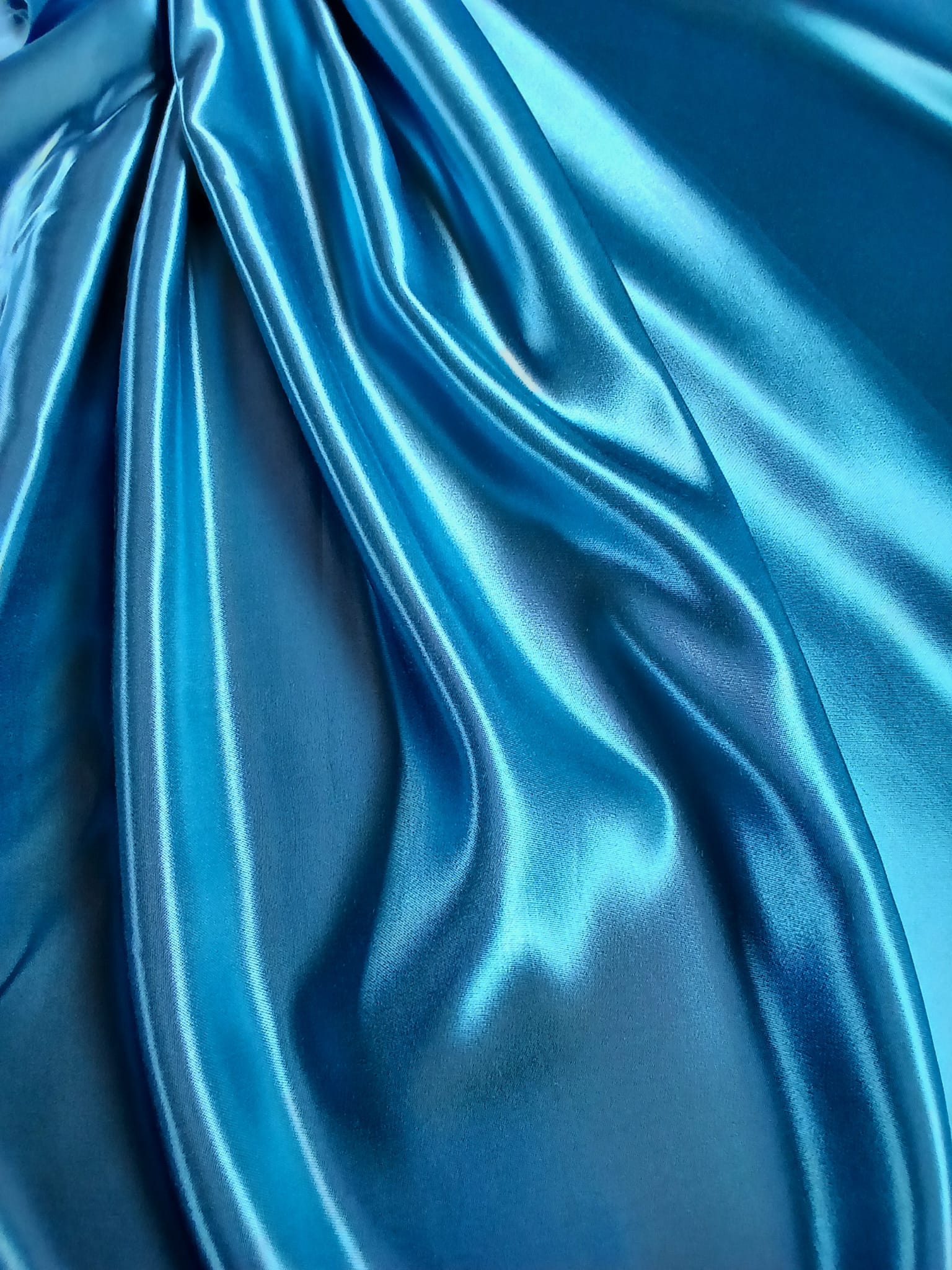 Tesatura plina din mătase de viscoza, satinata, turcoaz, cady