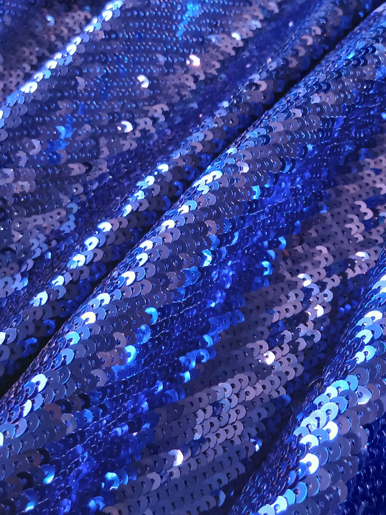 Tesatura brodata cu paiete pe toată suprafața, pe suport de Tulcea, albastru-metalic - imagine 6