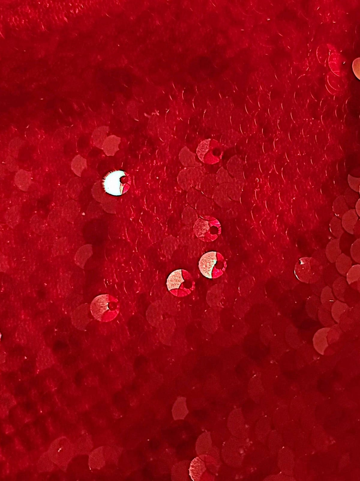 Broderie cu paiete translucide, roșii, aplicate pe toata suprafata pe suport de tulle elastic, Glossy Red - imagine 3