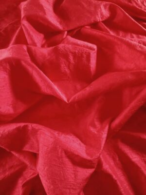 Tesatura shantung din matase naturala  - design uni,  Rosu