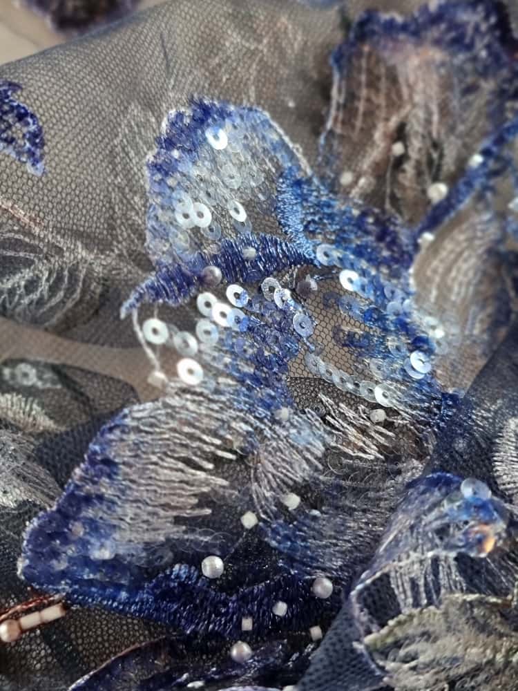 Tesatura brodata cu paiete si margele pe suport de tulle elastic - floral, Albastru-indigo / Bleumarin - imagine 5