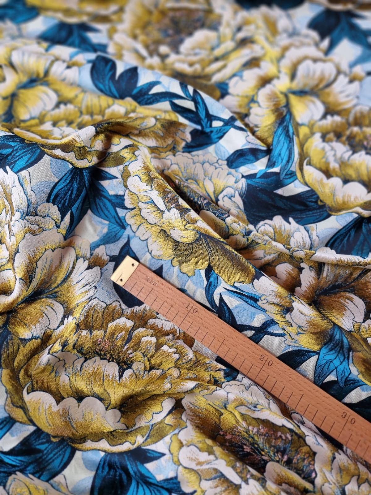 Tesatura Brocart premium cu insertii de fir lurex - design floral, Galben - mustar, Albastru - petrol - imagine 5