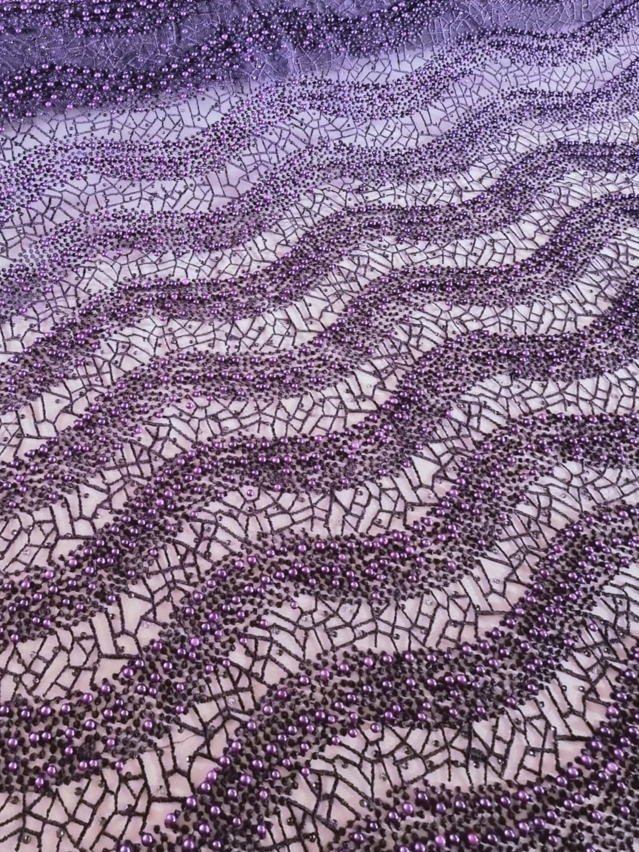 Tesatura brodata cu perle si strasuri - borduri finite, Mov - imagine 12