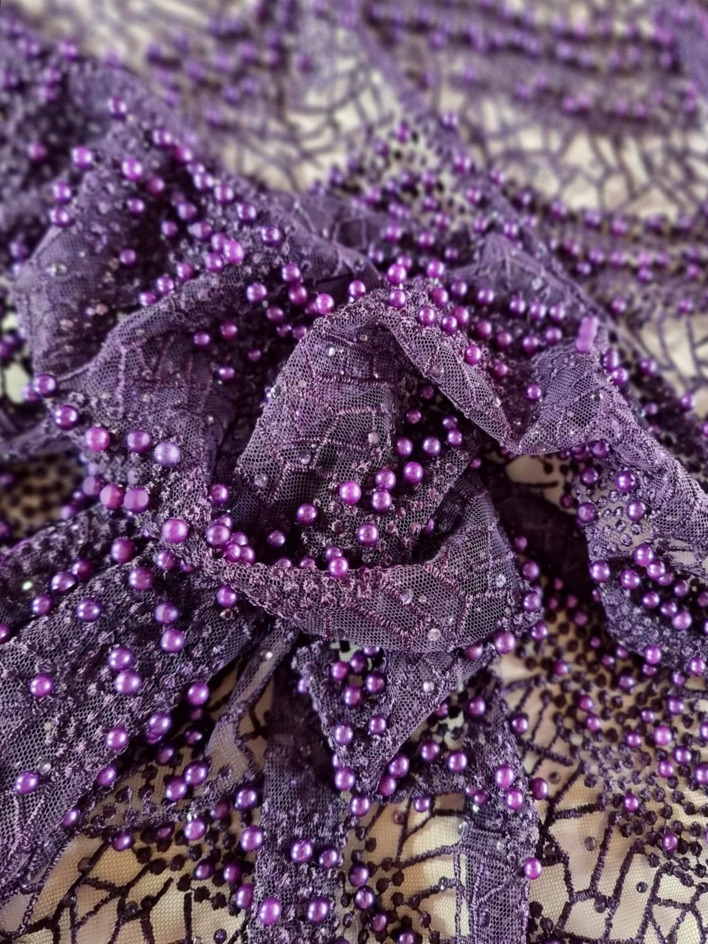 Tesatura brodata cu perle si strasuri - borduri finite, Mov - imagine 9