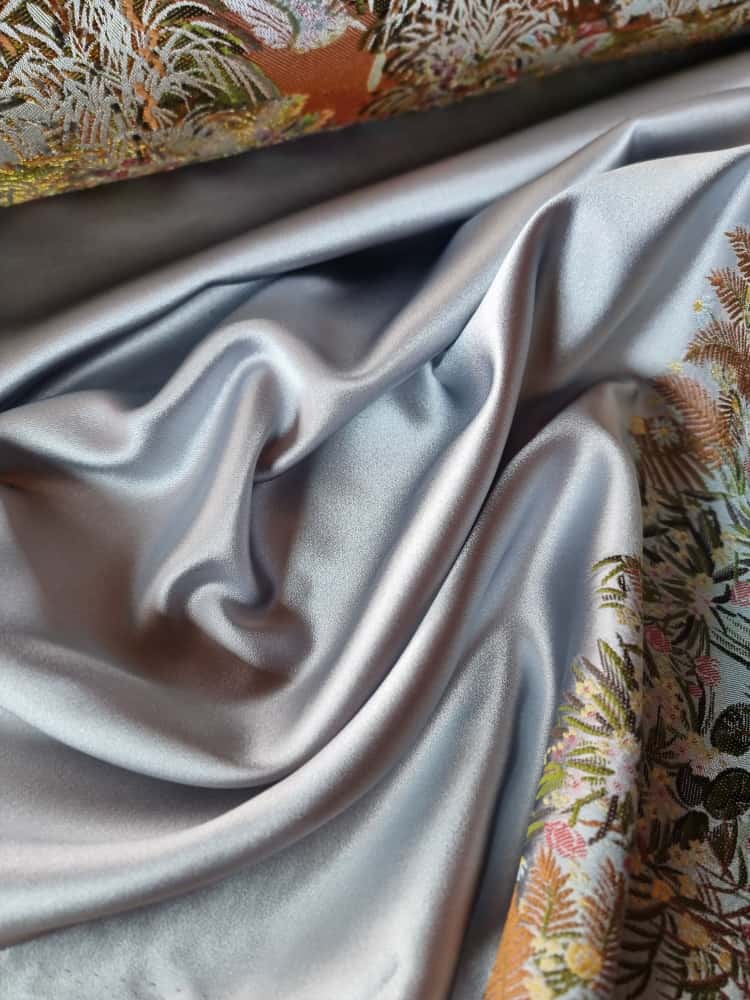 Tesatura crepe jacquard - tip panou cu motive florale, Gri / Argintiu - imagine 2