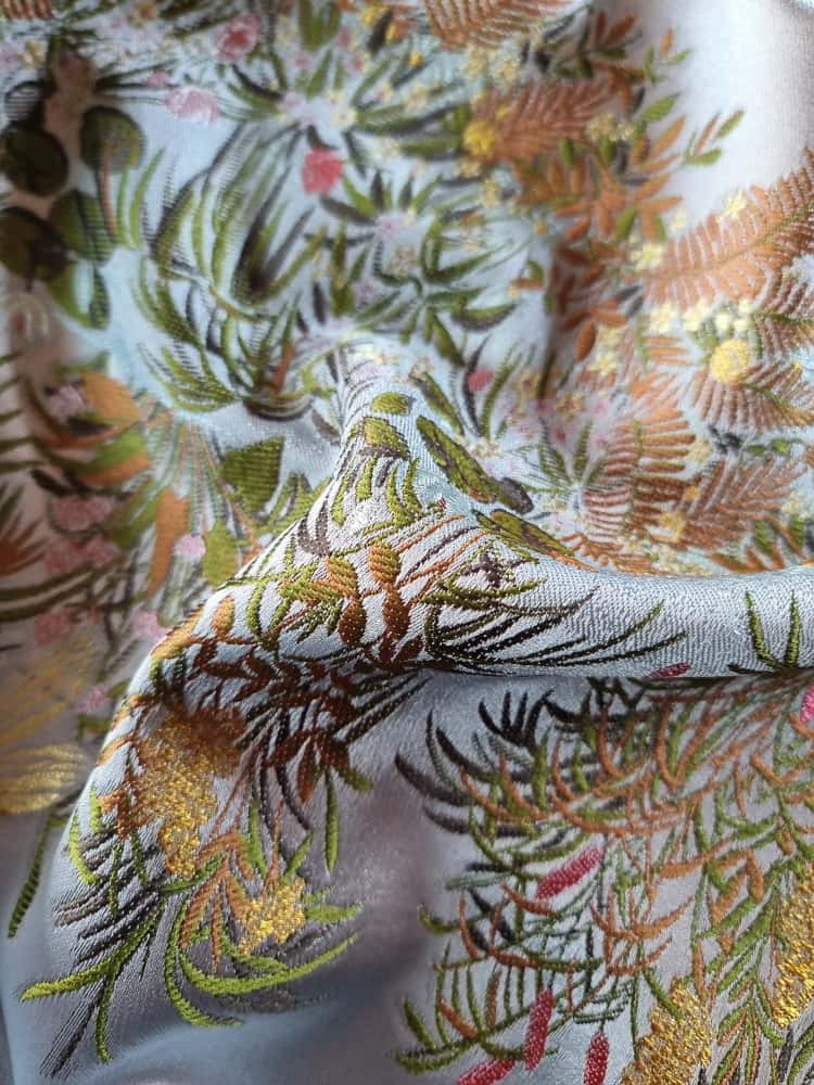 Tesatura crepe jacquard - tip panou cu motive florale, Gri / Argintiu - imagine 3