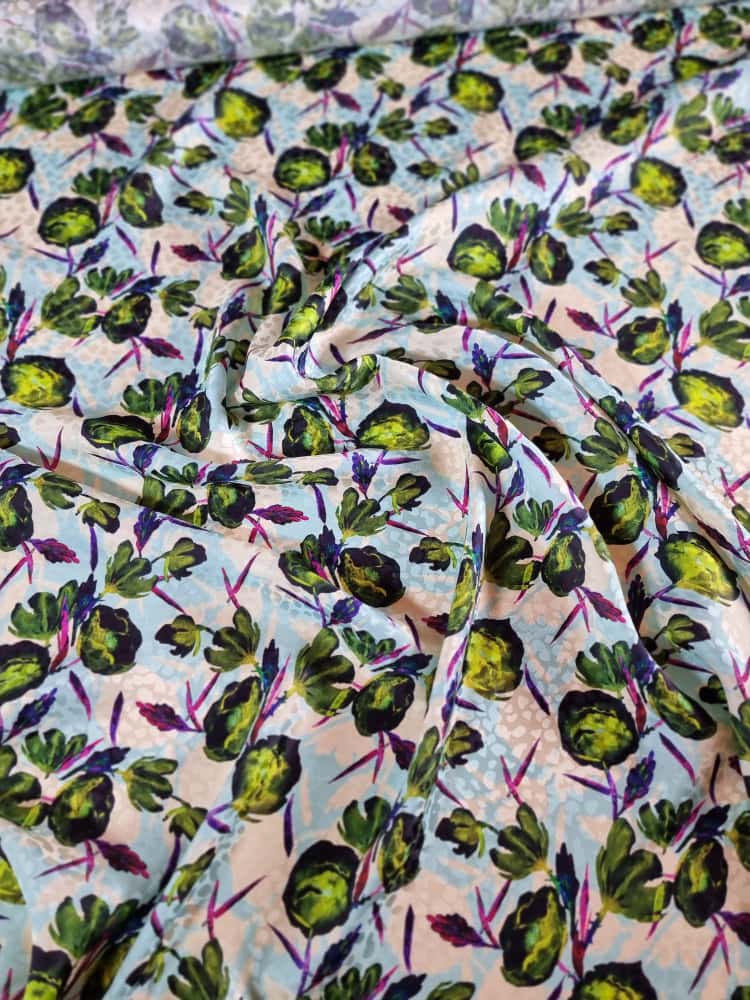 Tesatura Jacquard din matase naturală cu flori stilizate, Verde / Turcoaz / Ivoire