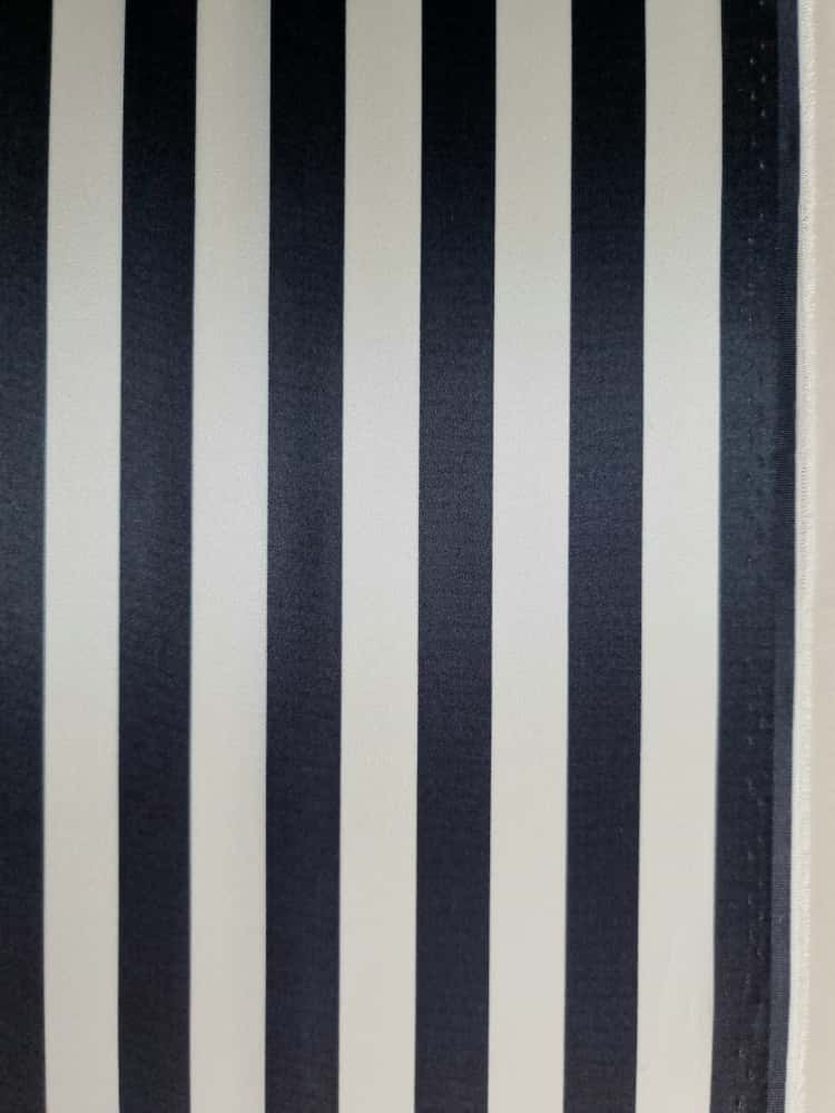 Tesatura din matase naturala satinata - design liniar - dungi, Alb / Negru - imagine 3
