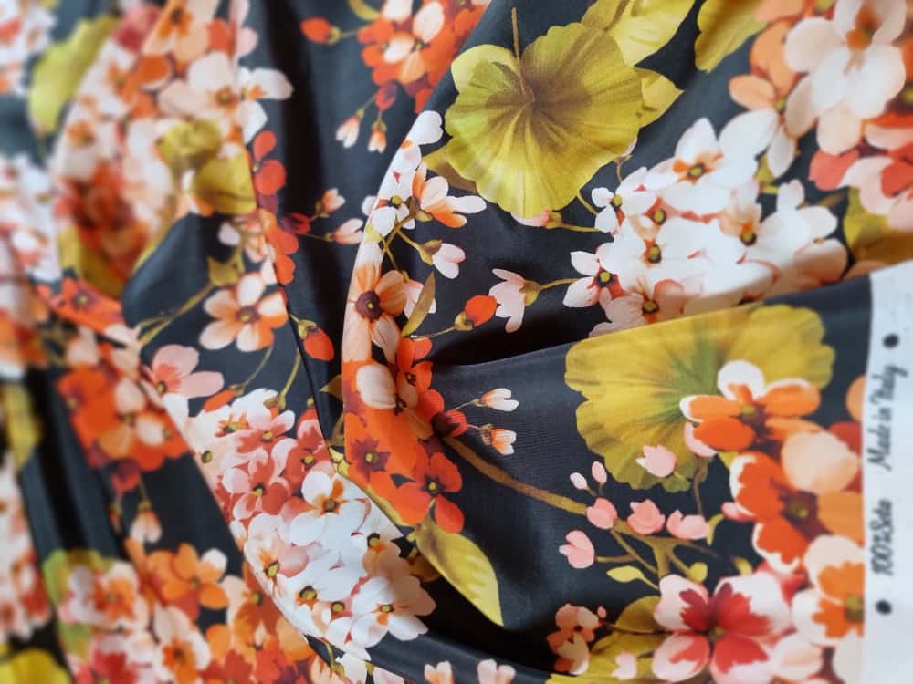 Tesatura din matase naturala - Imprimeu floral, Orange / Roz / Verde / Negru - imagine 8