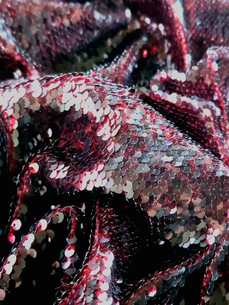 Tesatura plina - paiete cu efect glossy pe suport de tulle elastic, Burgundi - imagine 5