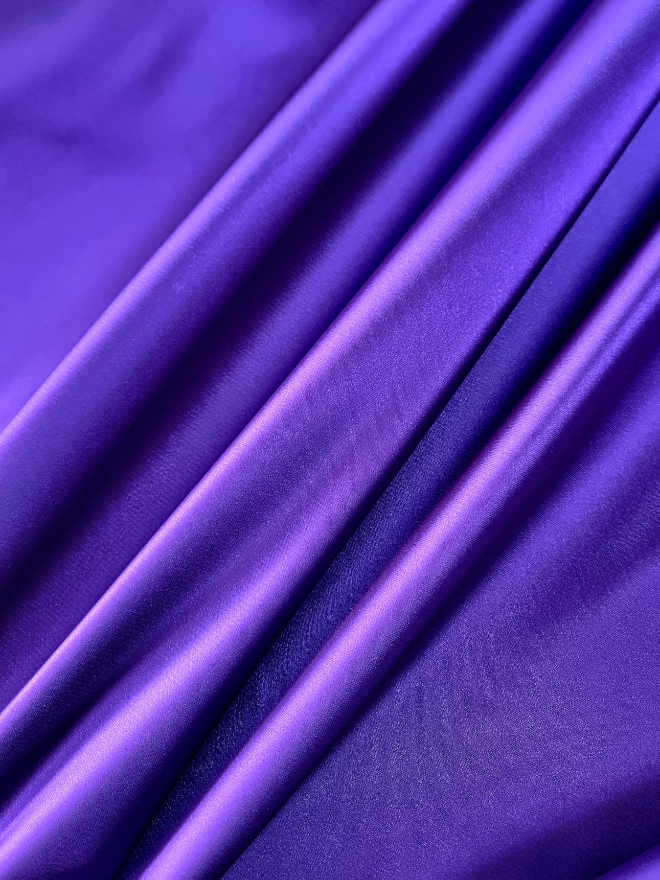 Tesatura tip tafta duchesse uni, Mov Cardinale - imagine 6