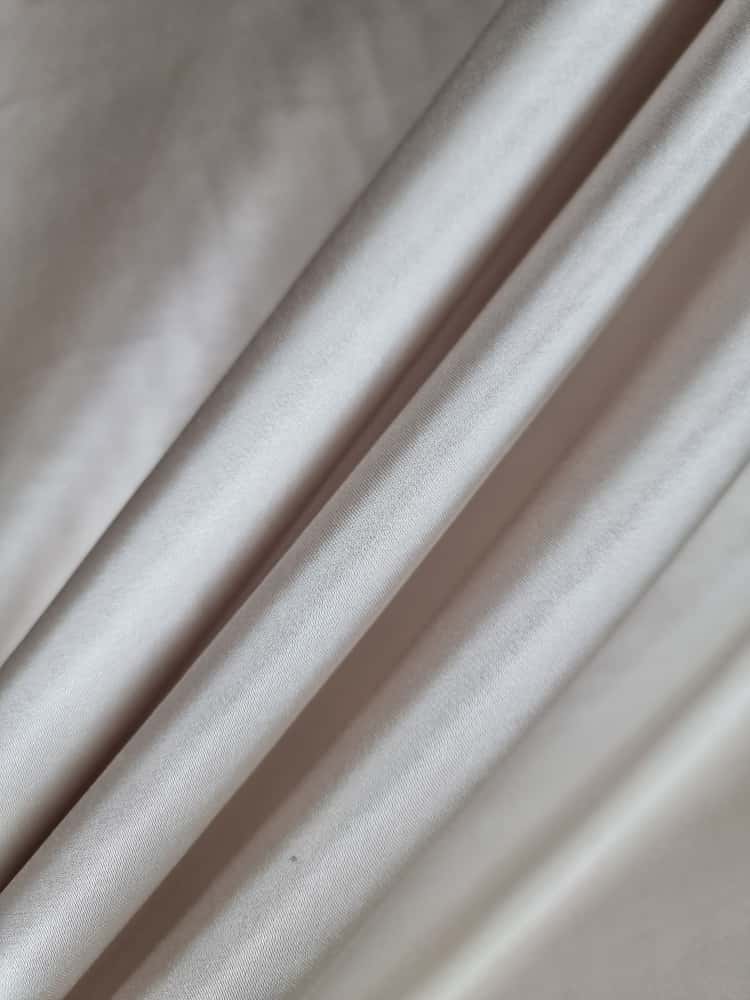 Tesatura satinata - fina din viscoza , design uni, Bej deschis - imagine 2