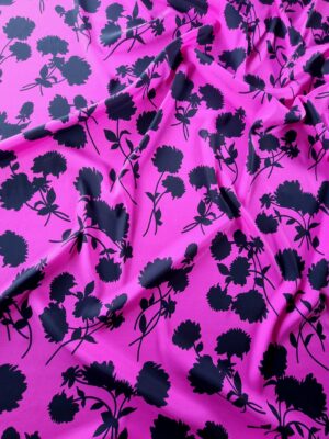 Tesatura crepe de chine din matase naturala - Imprimeu cu flori schitate Negre pe fond Cyclamen