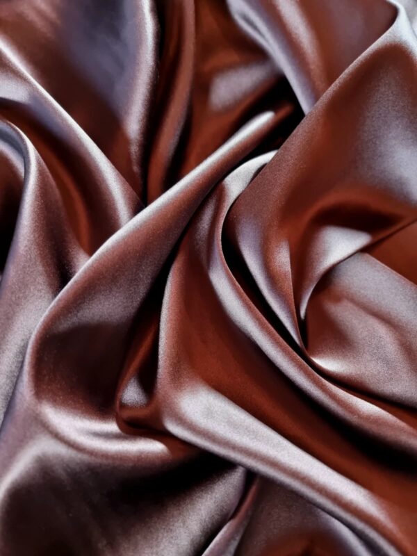Crepe double face mat/satinat, din mătase naturală cu 5% elastan – design uni — Maro Ciocolata