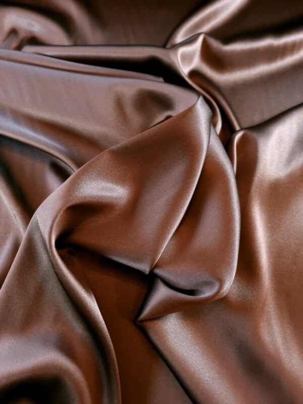 Crepe double face mat/satinat, din mătase naturală cu 5% elastan – design uni — Maro Chocolate