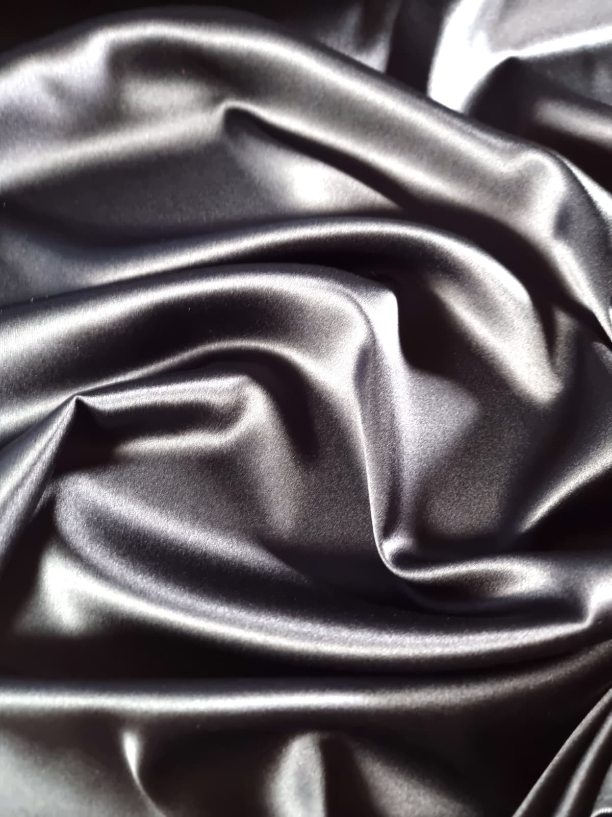 Tesatura crepe de chine din matase naturala - design uni double face, Negru intens