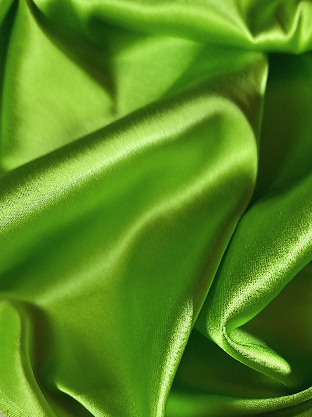 Tesatura crepe de chine din matase naturala - design uni double face, Verde Kiwi - imagine 4