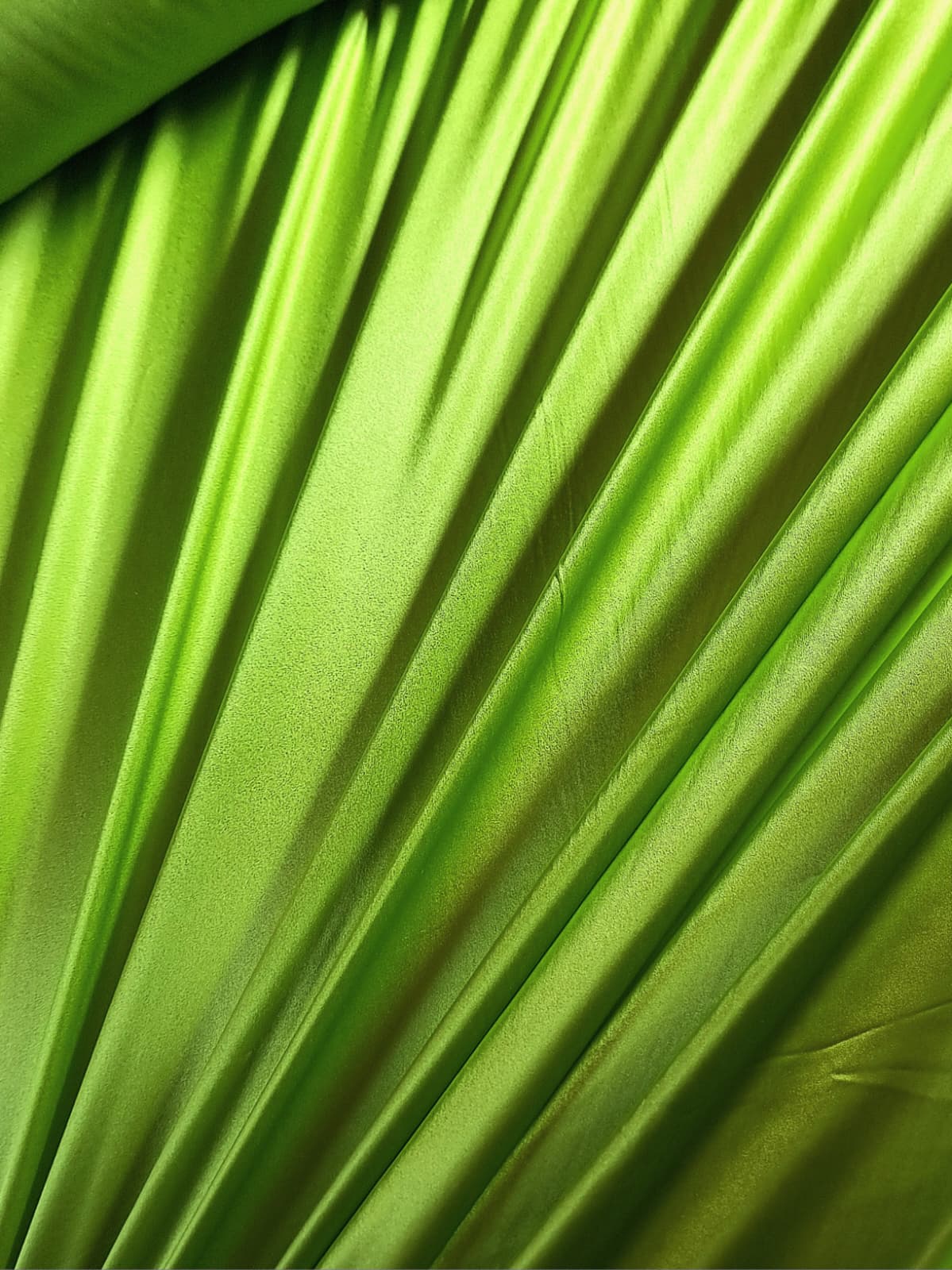 Tesatura crepe de chine din matase naturala - design uni double face, Verde Kiwi - imagine 7