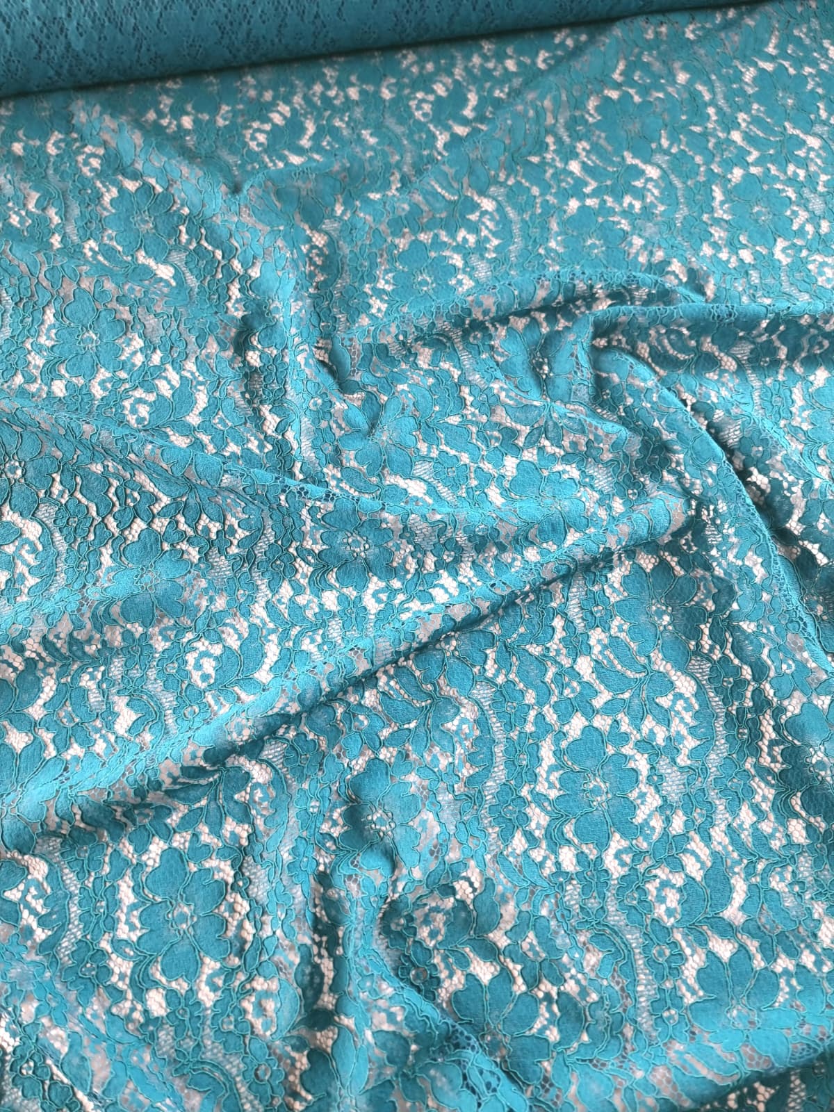 Dantela din fibre naturale cu design ajurat floral, Verde turcoaz - imagine 6