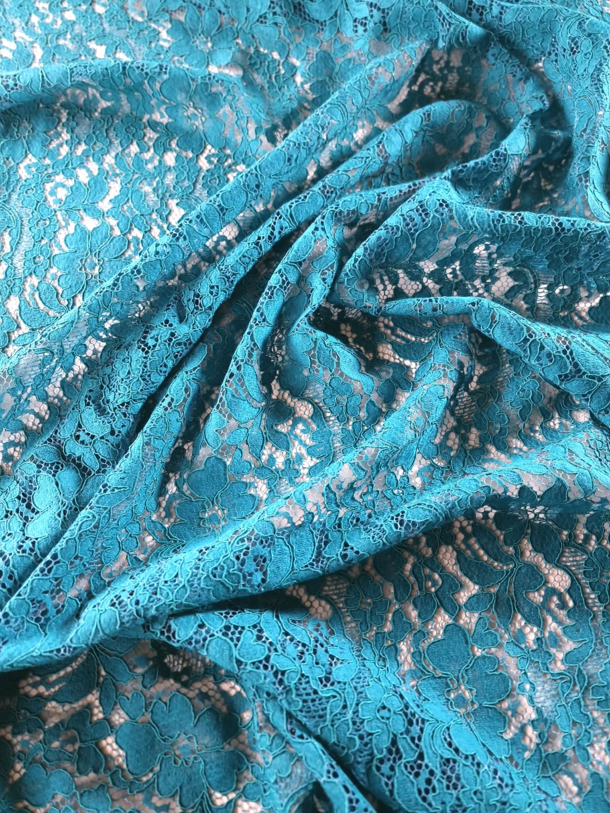 Dantela din fibre naturale cu design ajurat floral, Verde turcoaz - imagine 8