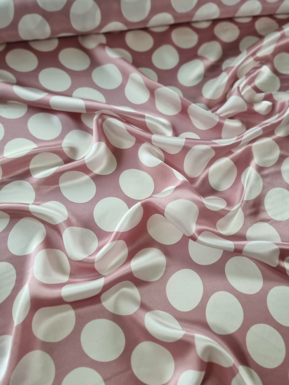 Tesatura fina din matase naturala - Imprimeu cu buline, Roz / Ivoire - imagine 5