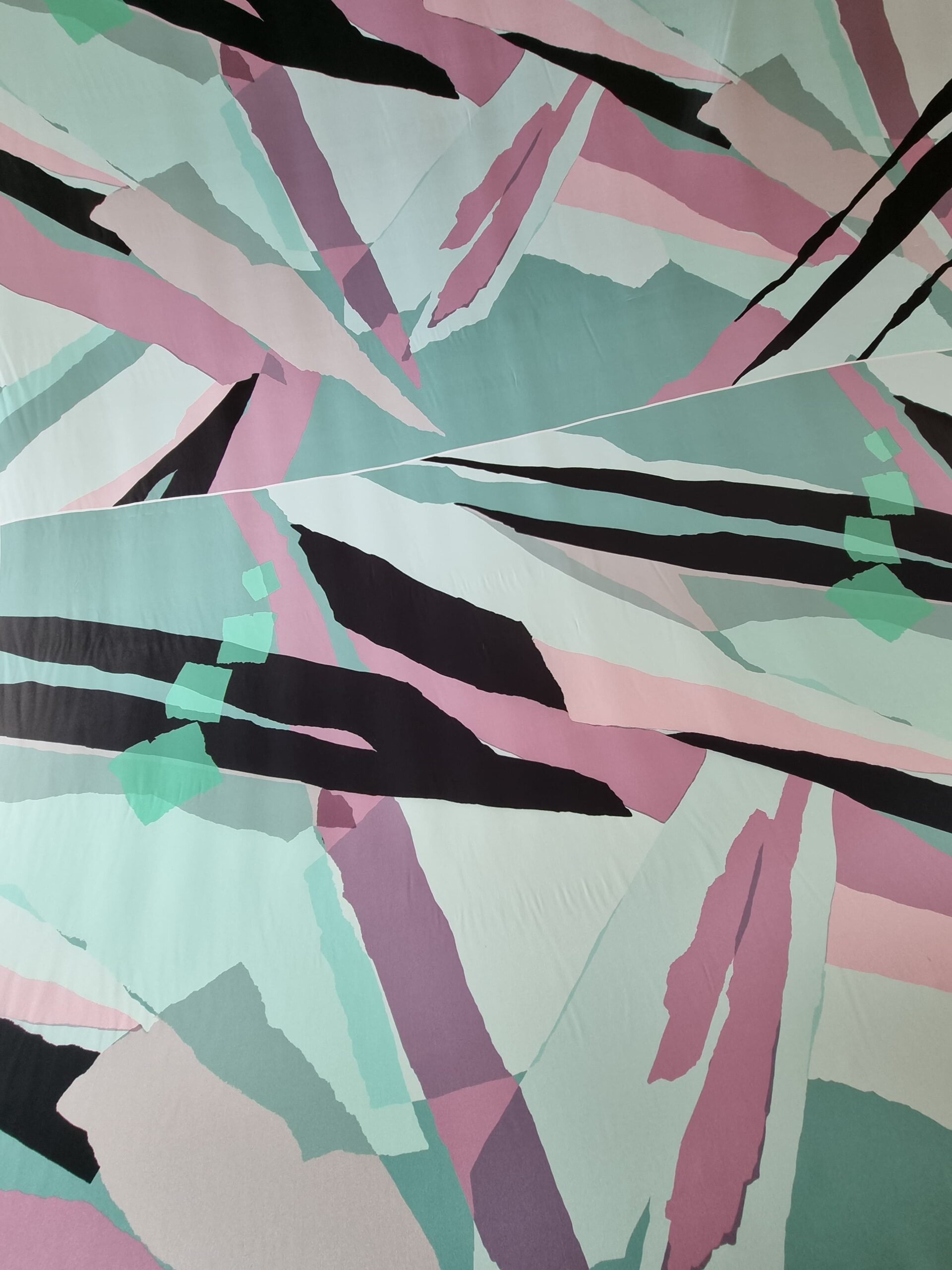 Tesatura din matase naturala satinata sub formă de panou cu design geometric, nuanțe de Verde / Roz / Negru - imagine 2