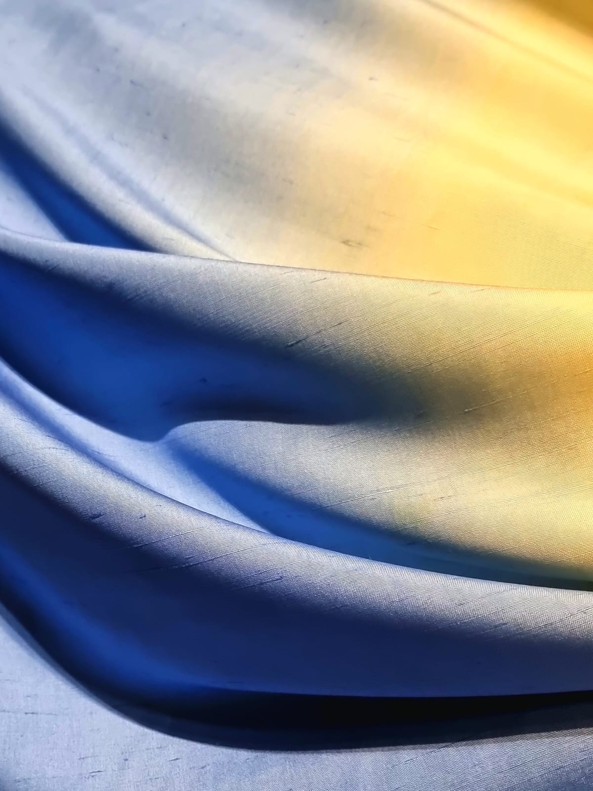 Tesatura shantung din matase naturala - design tricolor pastel, Roz / Galben / Bleu - imagine 4