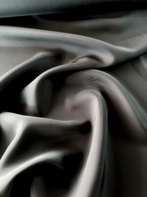 Tesatura dublu crepe din viscoza - design uni, Negru