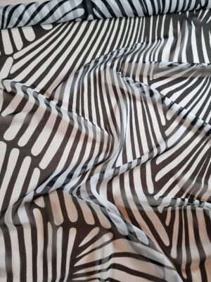 Voal Georgette din matase naturala - design cu raze Albe pe fond Negru