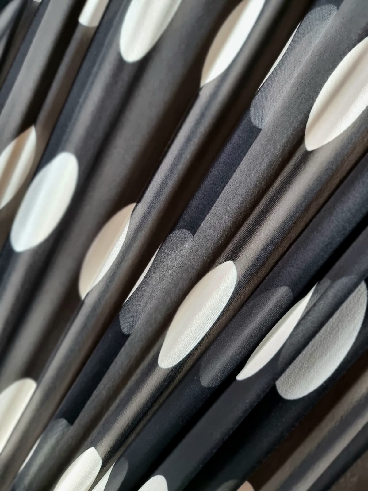 Voal Georgette matase naturala - design cu buline albe pe fond negru - imagine 8