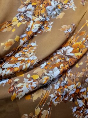 Voal din matase naturala -  design floral, nuanțe de Maro / Bej