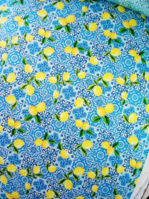 Țesătură din bumbac, cu broderie spartă și imprimeu rustic, cu lămâi, galben, albastru