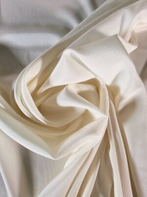 Țesătură crepe de chine, din mătase naturală, cu 5% elastan, mat, crem