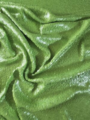 Paiete sidefate combinate cu micropaiete pe suport de tulle elastic, verde mentă