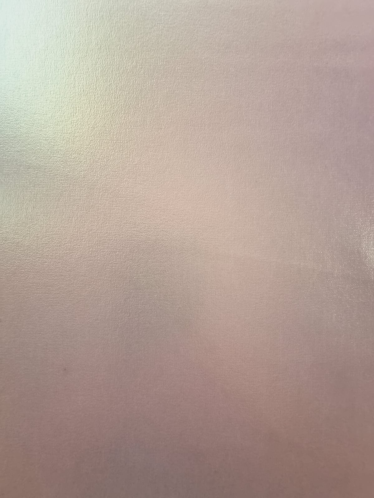 Țesătură din mătase naturală subțire politurizată, cu efect opalescent irizat, ivoire cu reflexe pastel - imagine 4