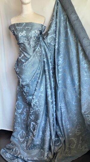 Tesatura Jacquard cu frunze usor reliefate, albastru - petrol